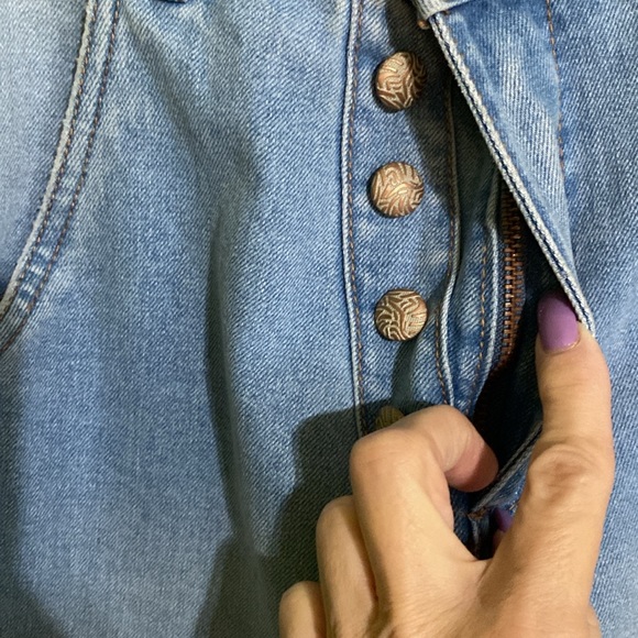 NWT Cream jeans high waist. 14in length 38in - Picture 2 of 5